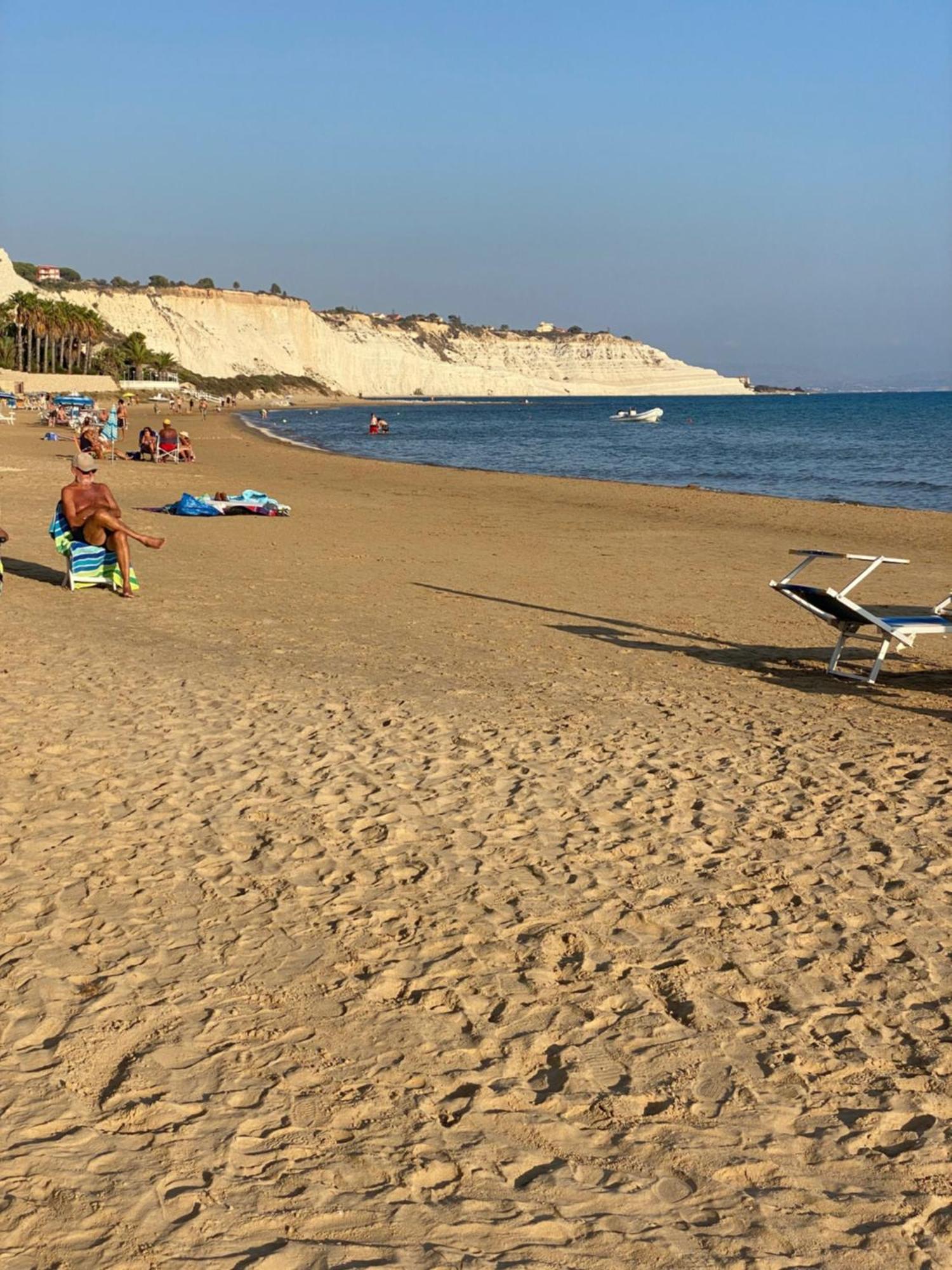 Casa Vacanza Scala Dei Turchi Реалмонте Екстериор снимка