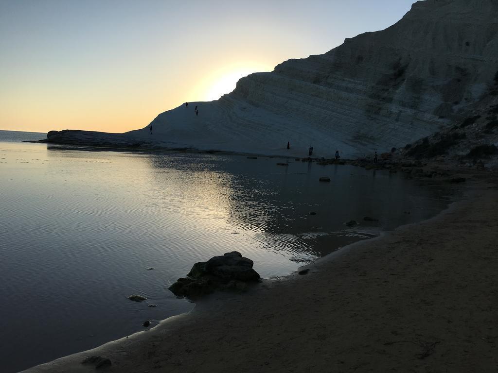 Casa Vacanza Scala Dei Turchi Реалмонте Екстериор снимка
